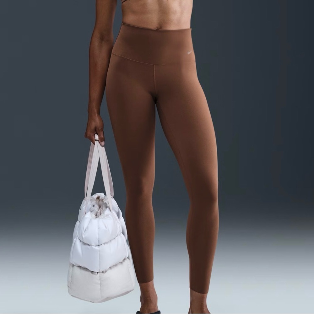 Nike Zenvy Women’s High-Waisted 7/8 Leggings  New With Tags XS Soft light beige